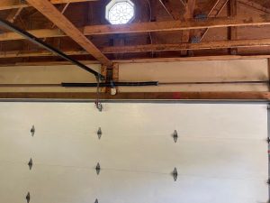 Read more about the article Don’t Hire a Garage Door Tech Without Asking These Questions